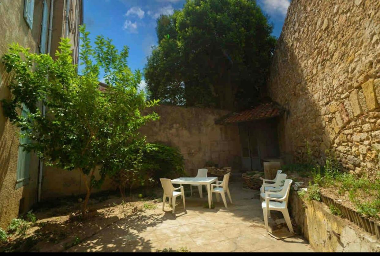 Appartement Du Forum,La Gare, 50 M2 , Climatisation, Garage, Cour ナルボンヌ エクステリア 写真