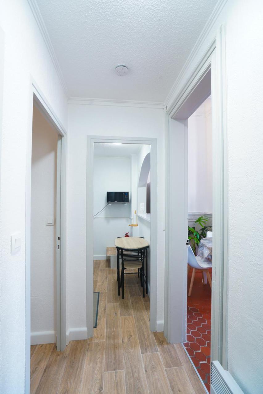 Appartement Du Forum,La Gare, 50 M2 , Climatisation, Garage, Cour ナルボンヌ エクステリア 写真